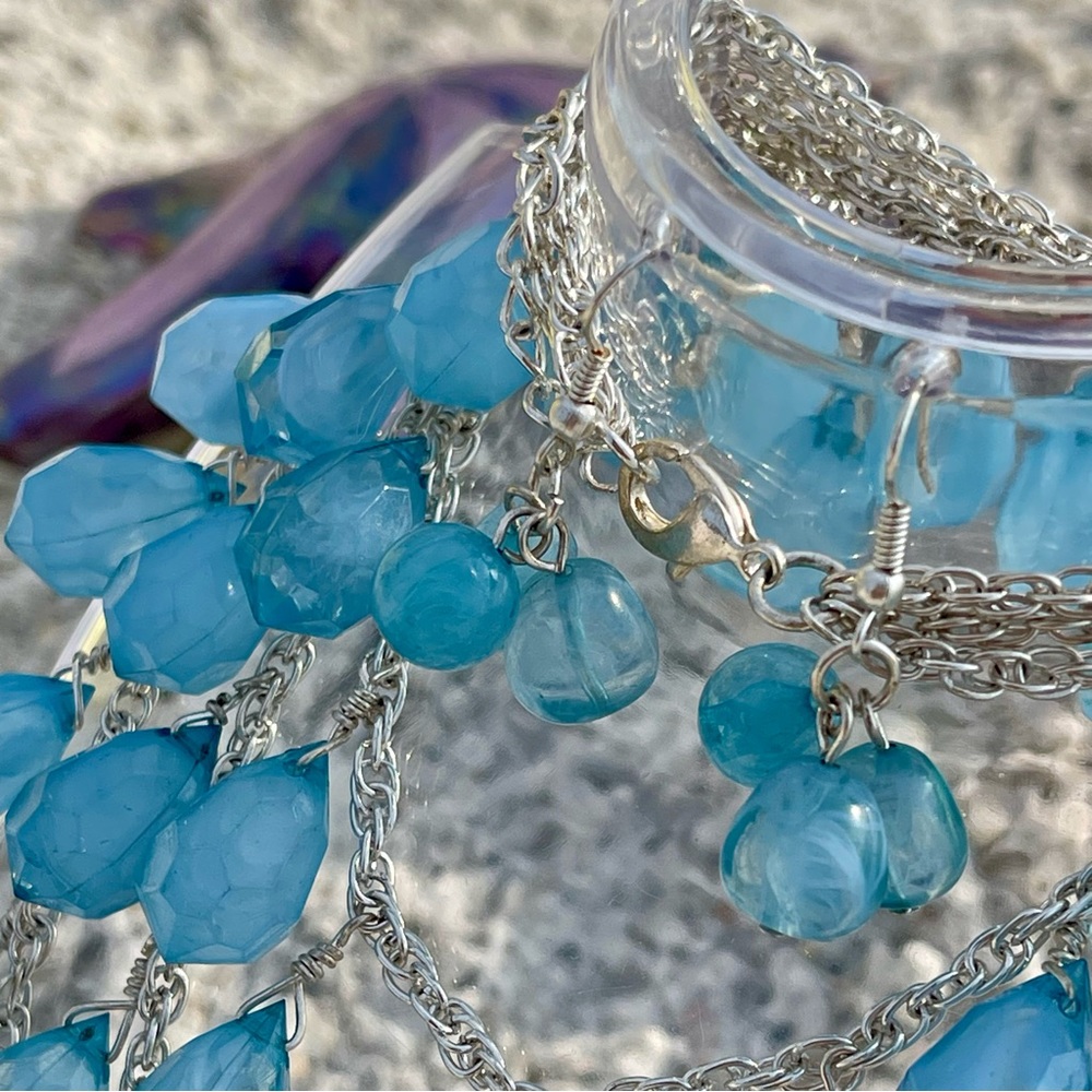 Set Of Earrings & Necklace Blue Raindrop Teardrop Acrylic Multi-layered 24"+3" - Picture 2 of 8